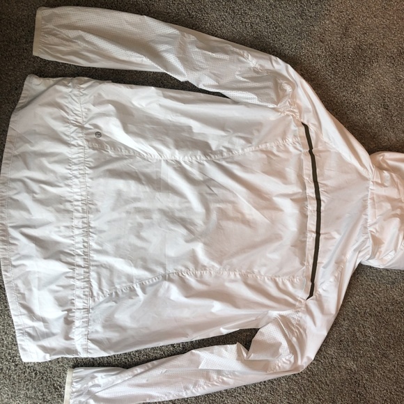 Lululemon Rain/Wind Jacket - Picture 2 of 7